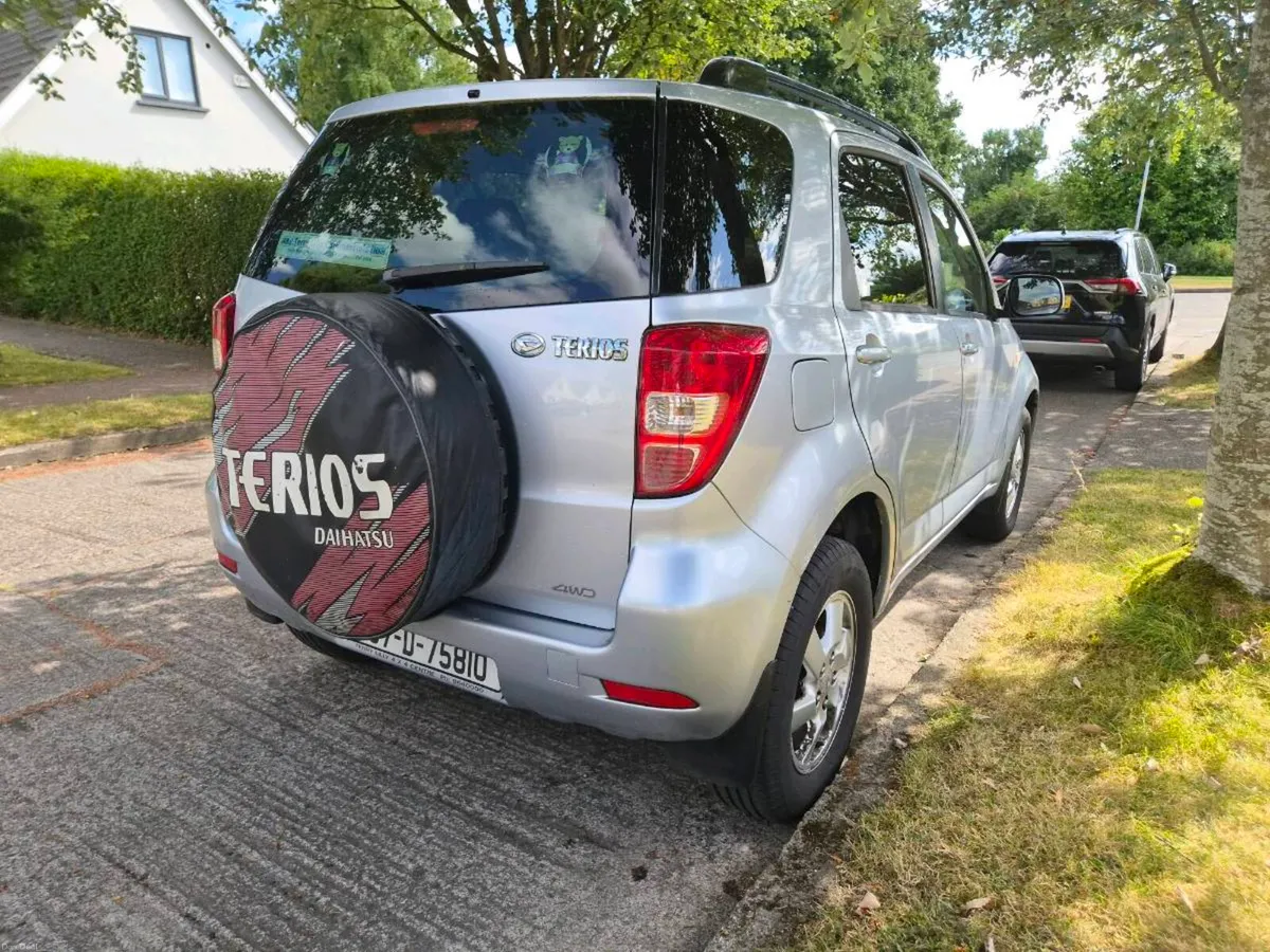 Daihatsu Terios 4WD automatic - Image 4