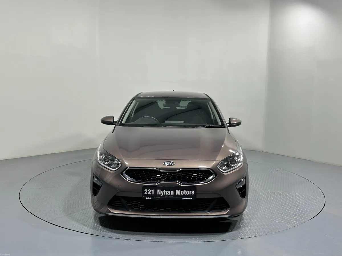 Kia Ceed CRDI 2 NAV ISG 221 (2022) - Image 2