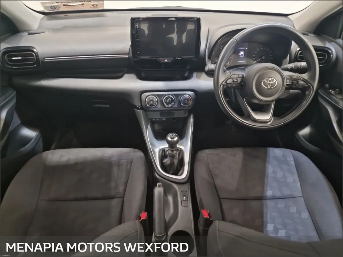 Toyota Yaris 1.5 Luna - Image 2