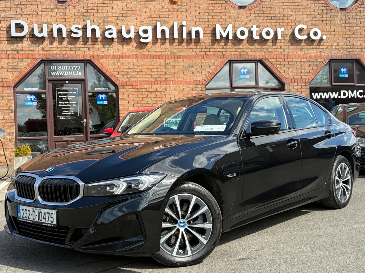 232 BMW 330E Sport *Battery 97%* - Image 1