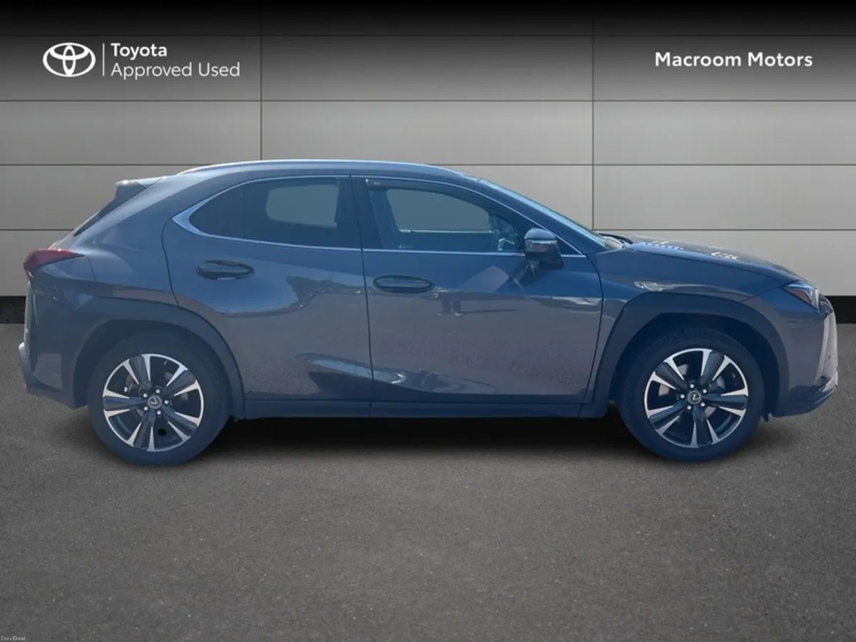 Lexus UX UX250h Dynamic - Image 3