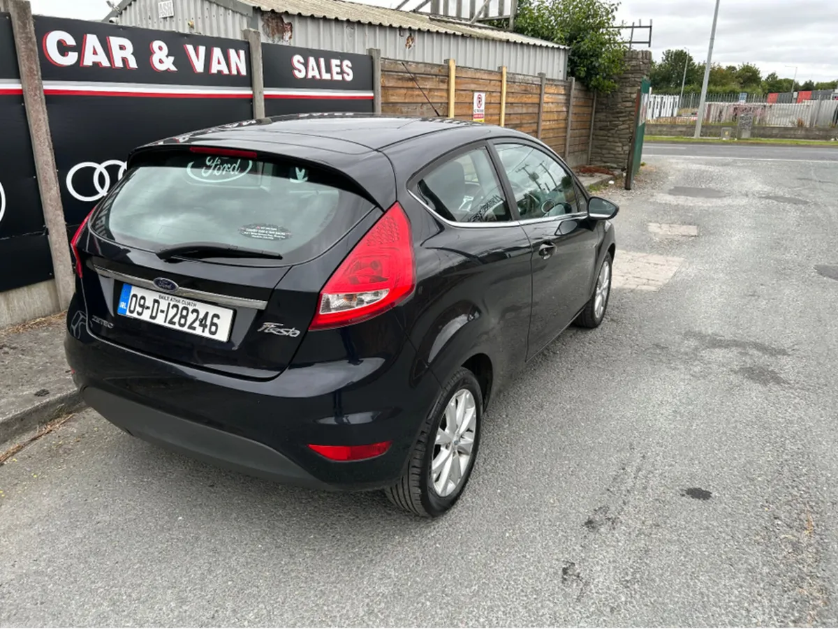 Ford Fiesta 1.25 ZETEC 82PS 3DR ARGENTO - Image 4
