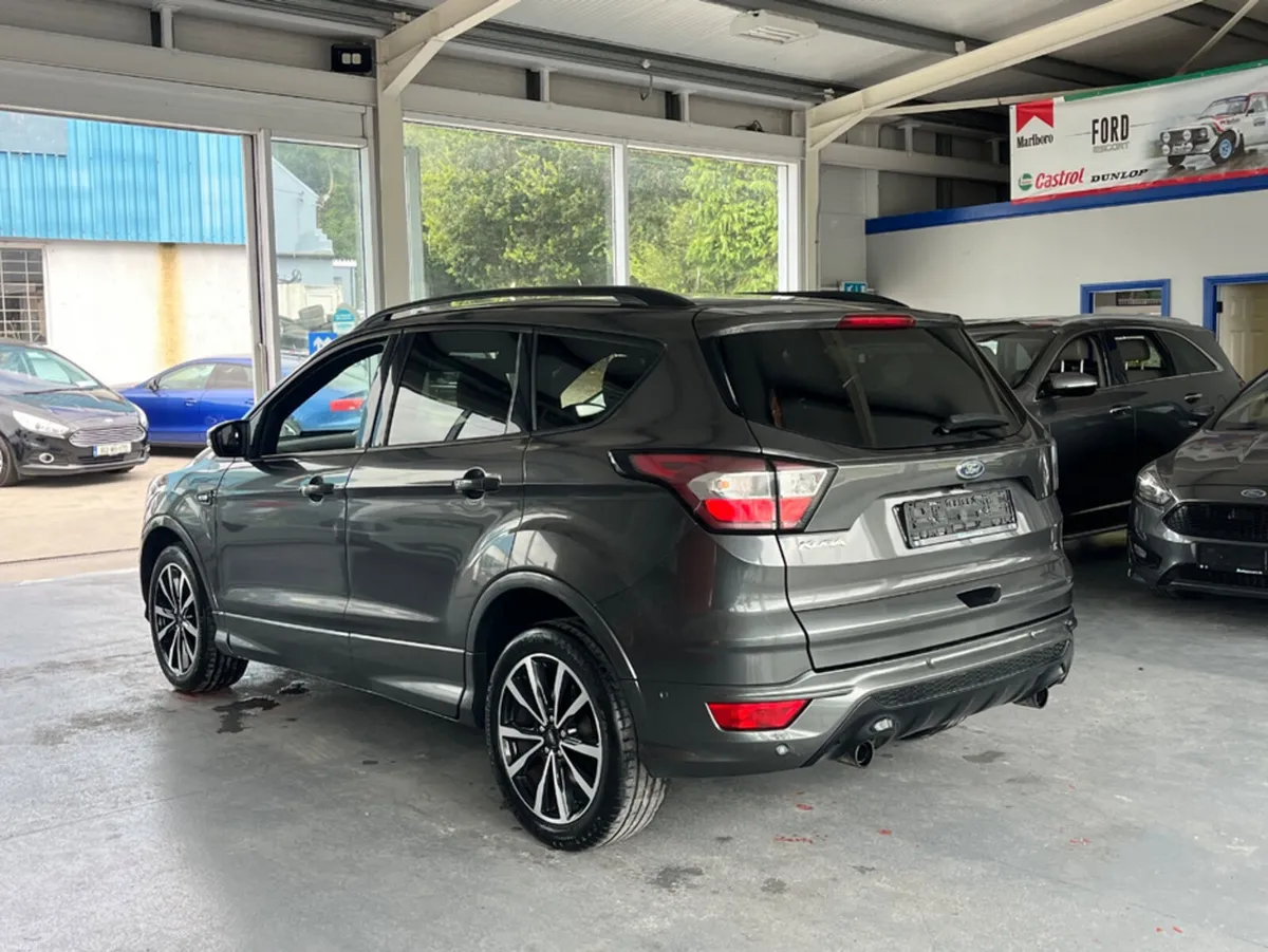 Ford Kuga ST-LINE 1.5 TDCI 120PS 4DR - Image 6