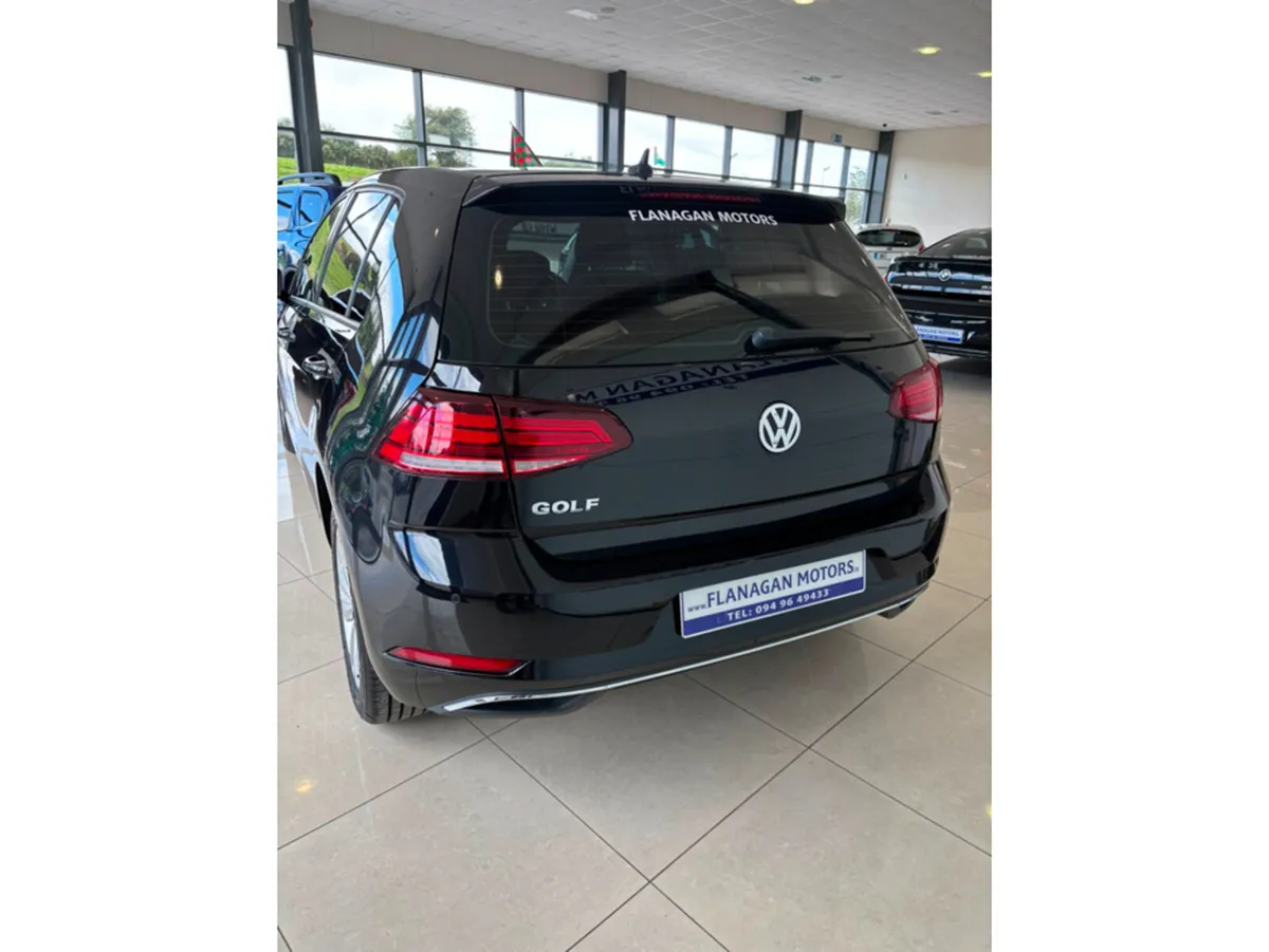 Volkswagen Golf COMFORTLINE 1.6 TDI MANUAL 5SPEED - Image 5
