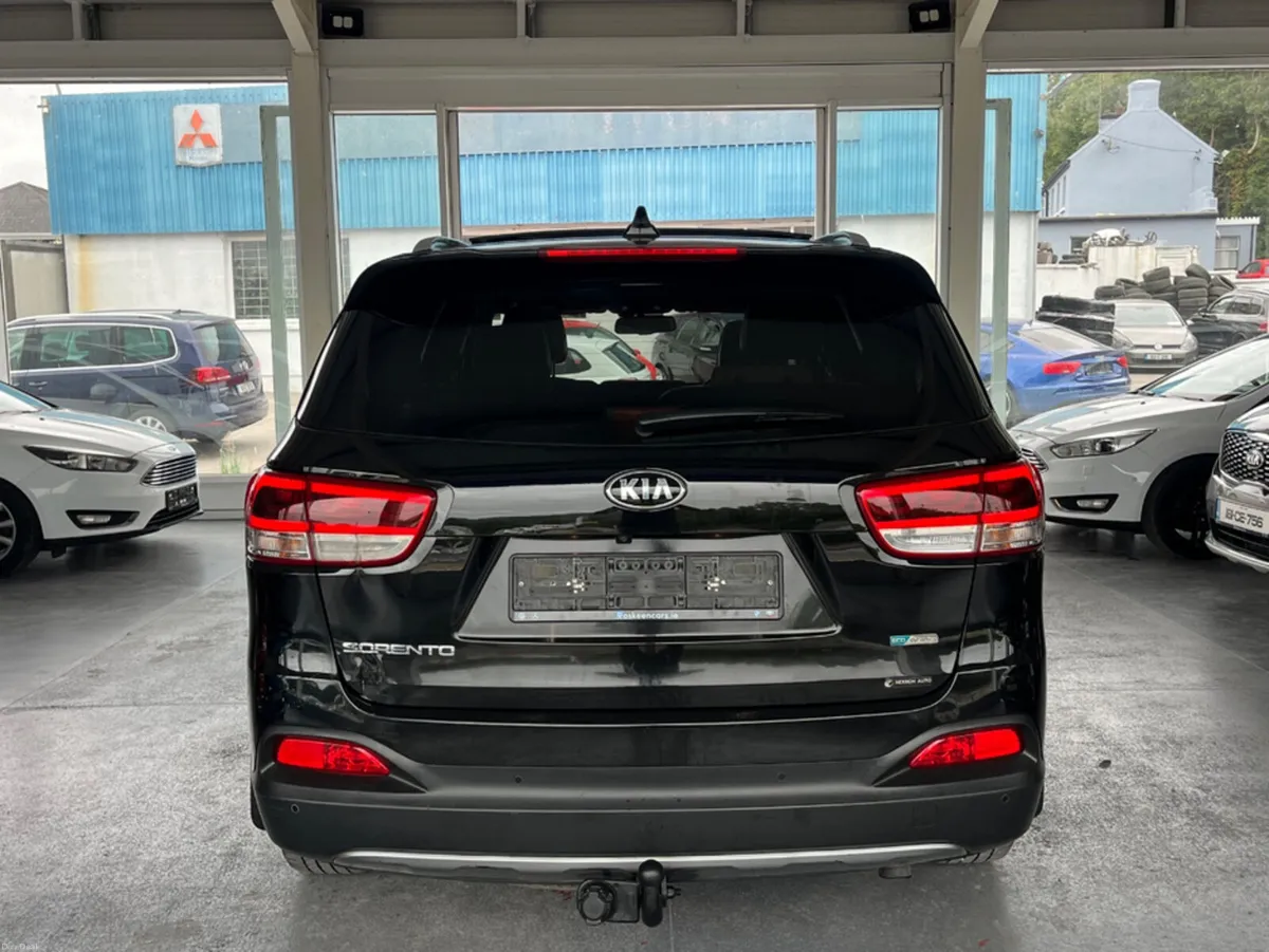 Kia Sorento PLATINUM 5DR - Image 6