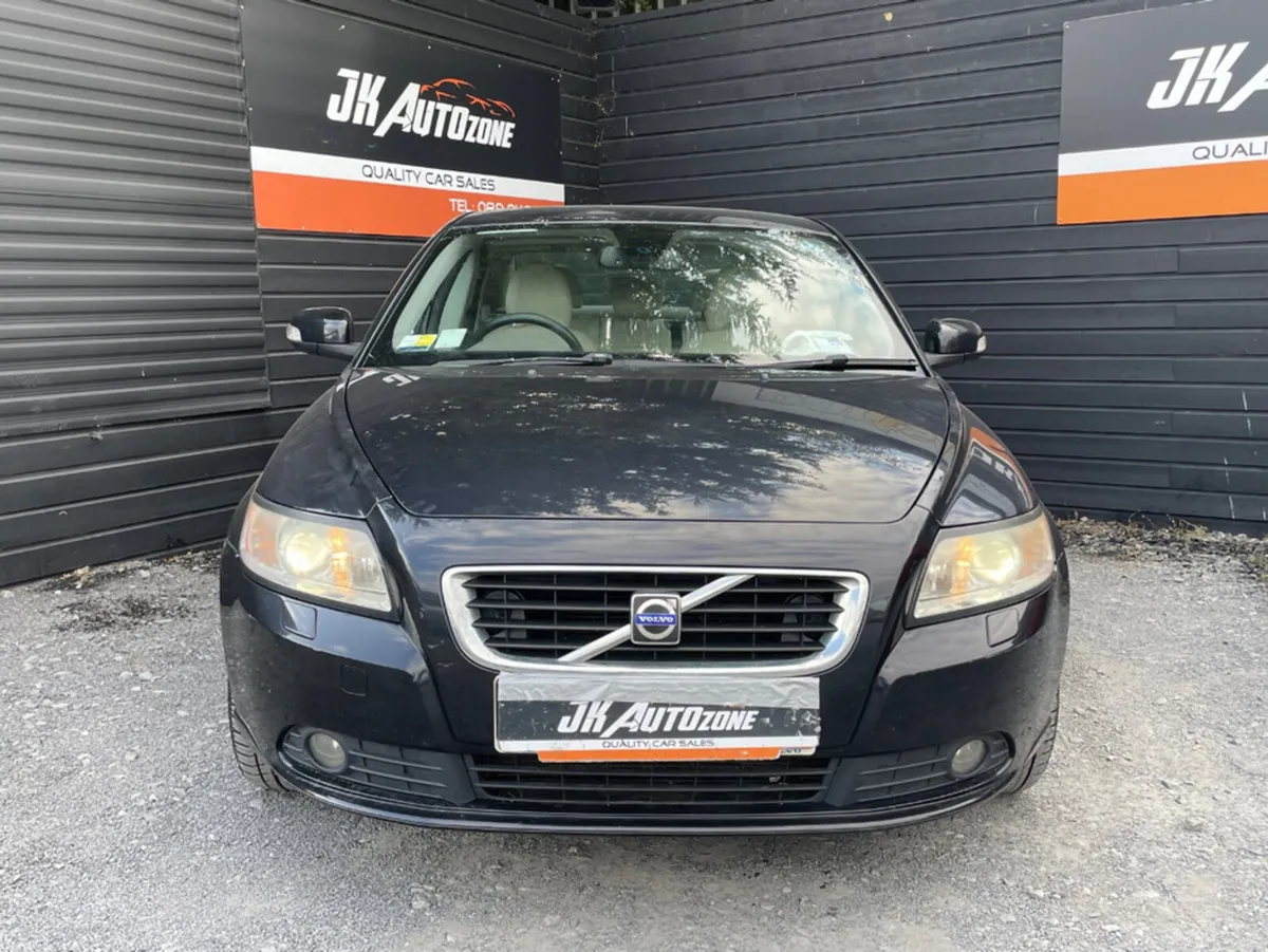 Volvo S40 1.8 SE FLEXIFUEL - Image 2
