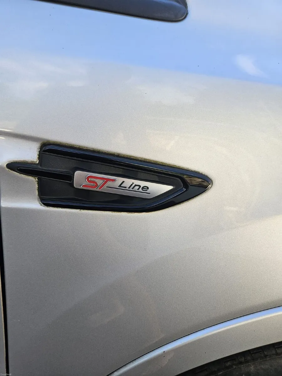 Ford Kuga ST-LINE 1.5 - Image 2