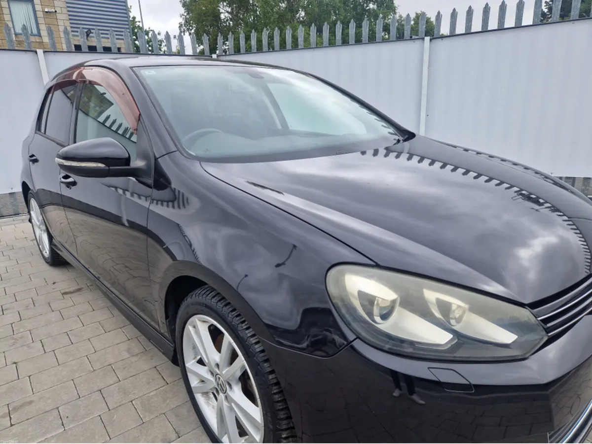 Volkswagen Golf 1.2 PETROL AUTO - Image 2