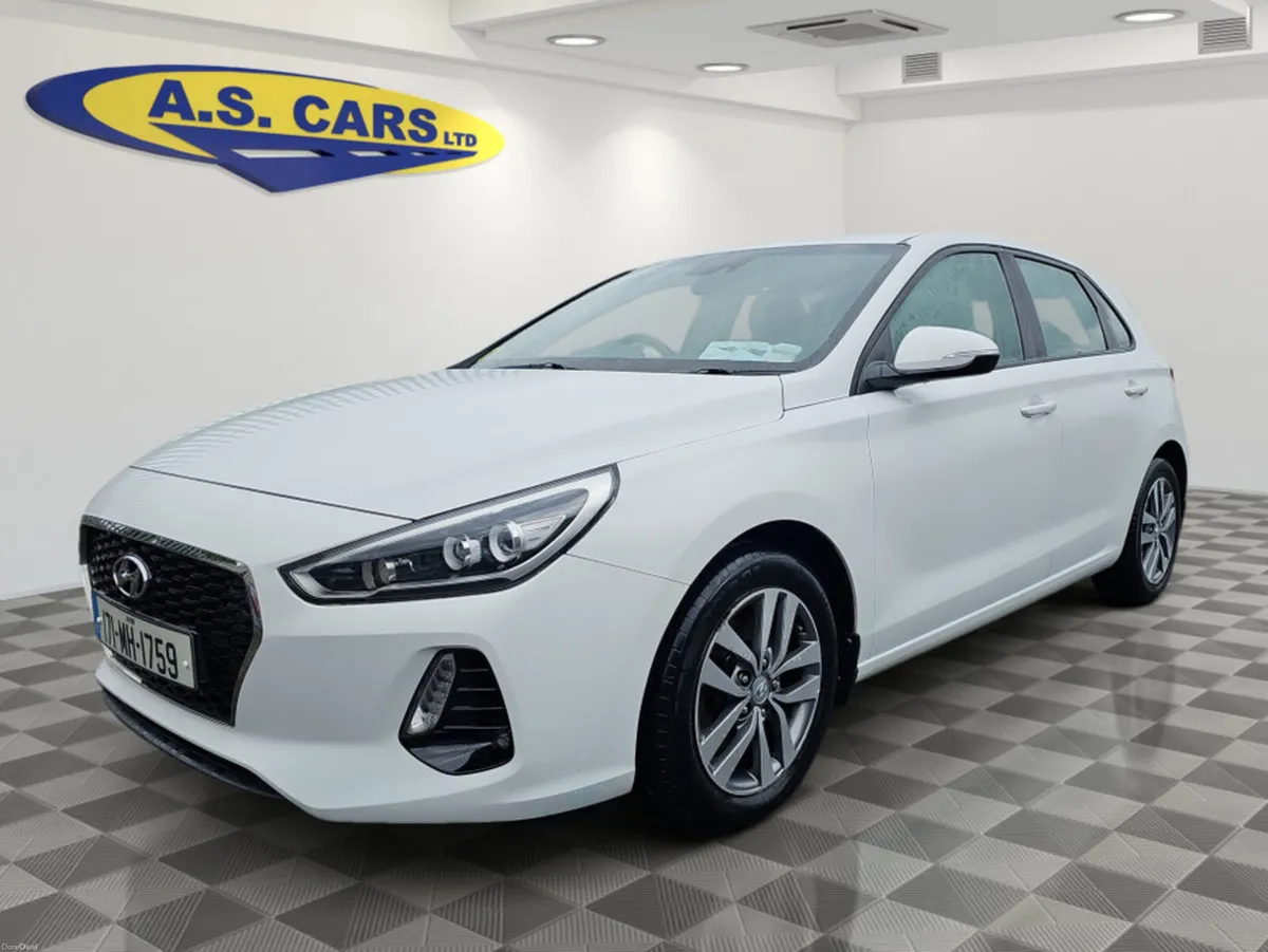 Hyundai i30 I 30 DELUXE 5DR ** 1 OWNER IRISH CAR * - Image 1