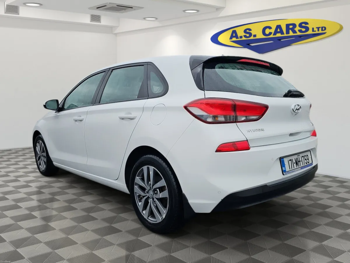 Hyundai i30 I 30 DELUXE 5DR ** 1 OWNER IRISH CAR * - Image 5