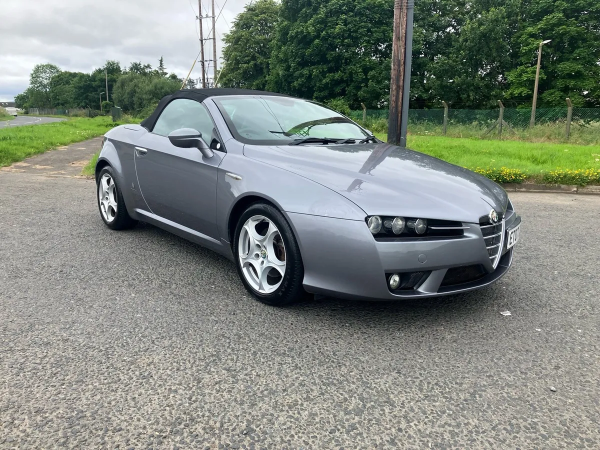 Alfa Romeo spider - Image 3