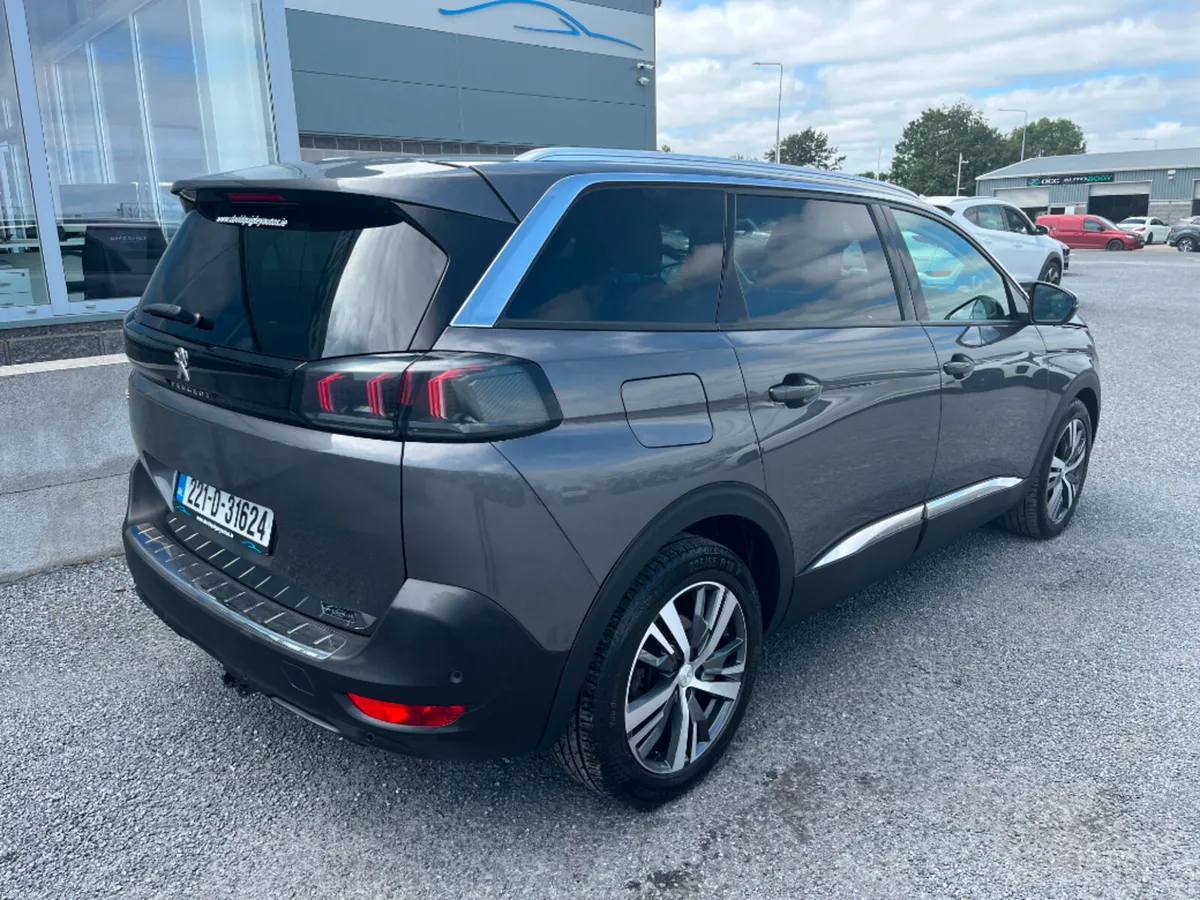 Peugeot 5008 FL Allure 1.5 Blue HDI 130BHP*QUALITY - Image 3