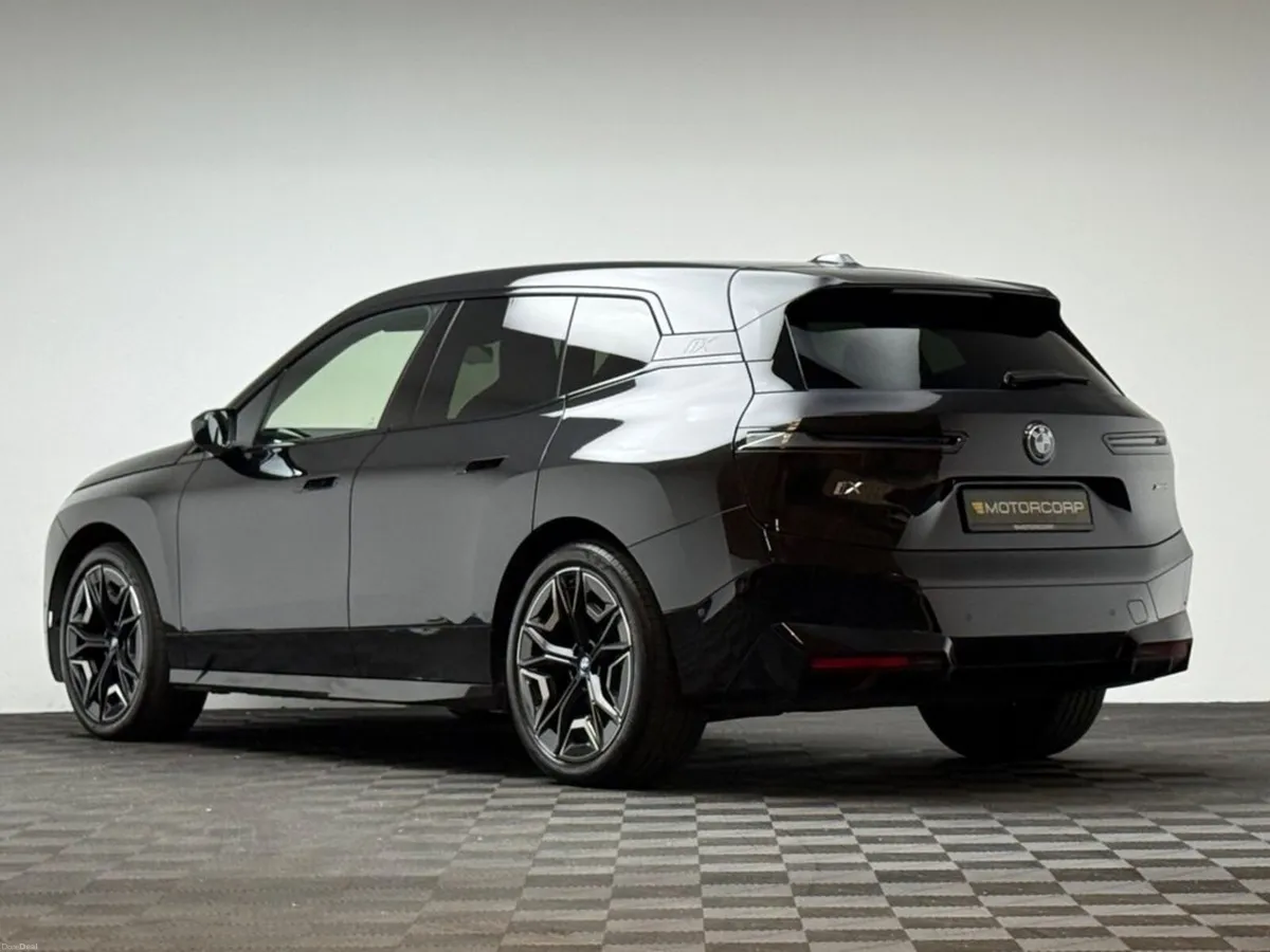 BMW iX 40 M SPORT XDRIVE - Image 5