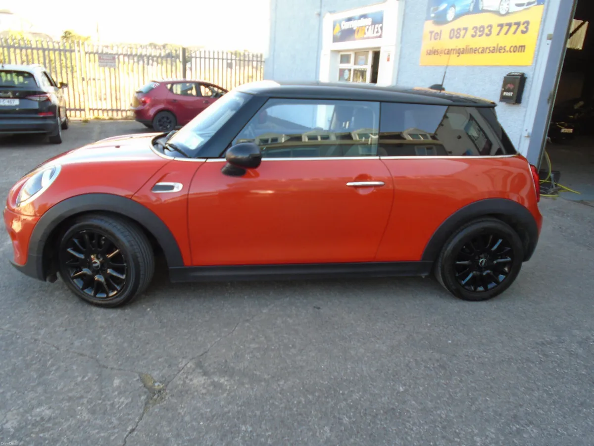 Mini Cooper 2018 - Image 3