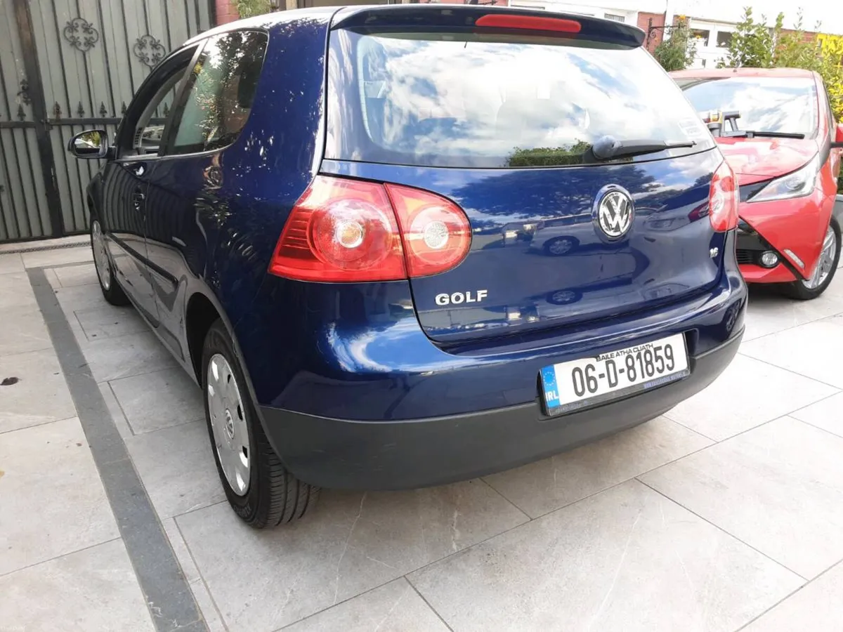 Vw golf automatic low mileage - Image 2