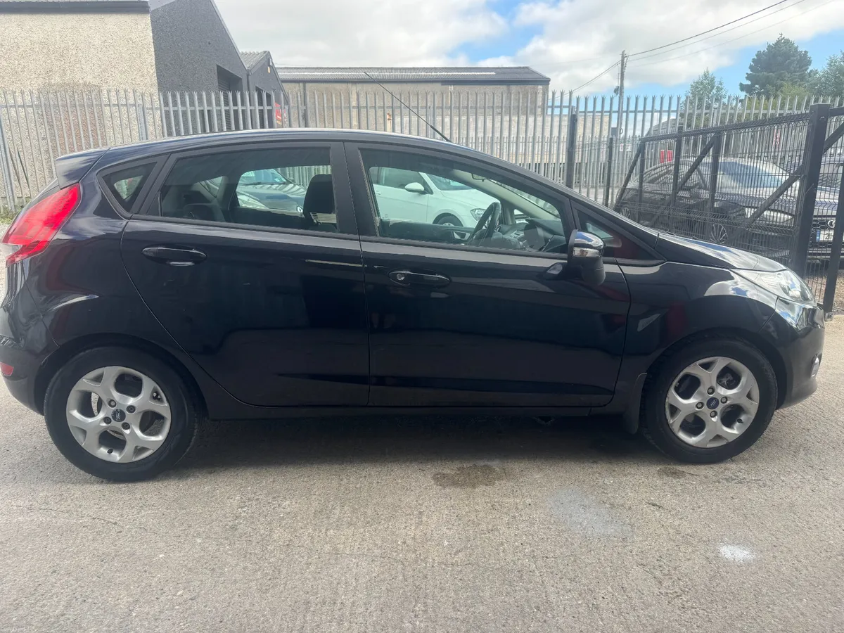 2012 Ford Fiesta 1.2 zetec - Image 4