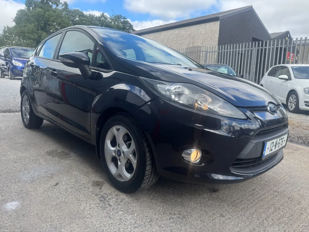 2012 Ford Fiesta 1.2 zetec - Image 2