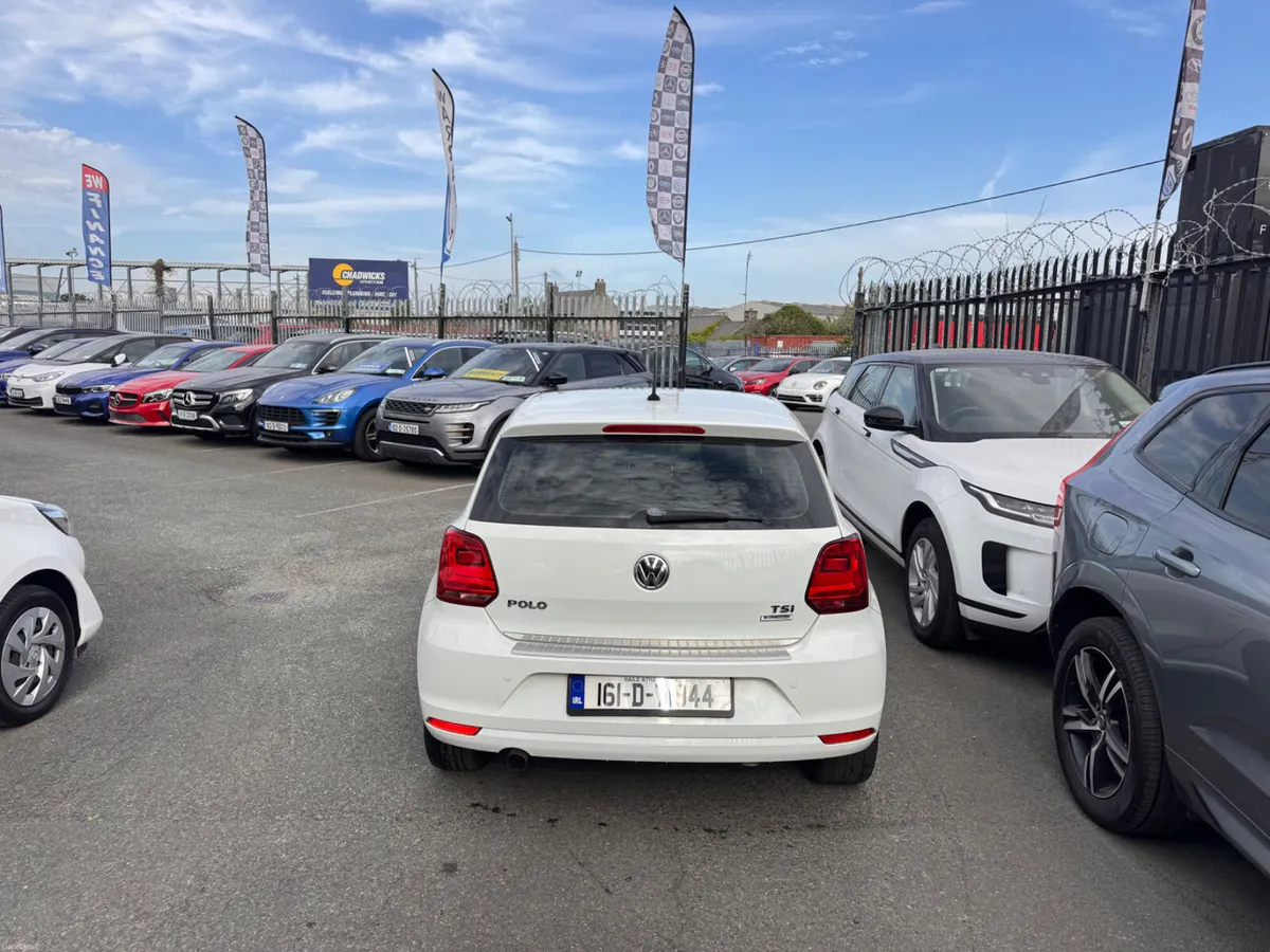 16 VW POLO GLASS ROOF LEATHER SEATS - Image 5