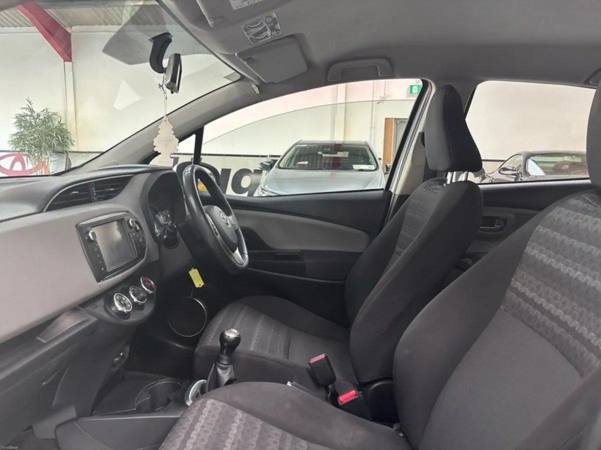 Toyota Yaris YARIS 1.0 5DR LUNA - Image 6