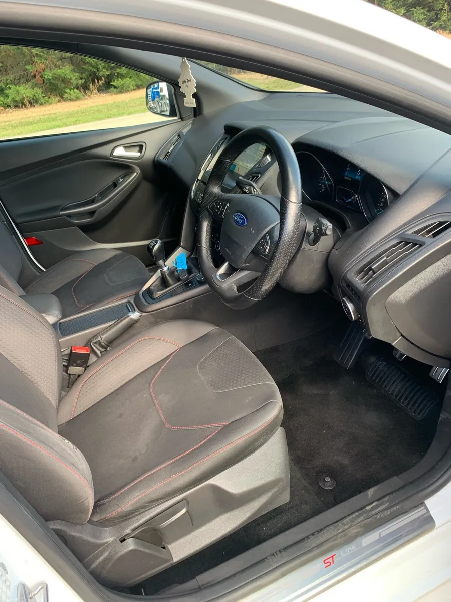 2018 Ford Focus ST line, Nctd 8/28, Taxed 6/27 - Image 5