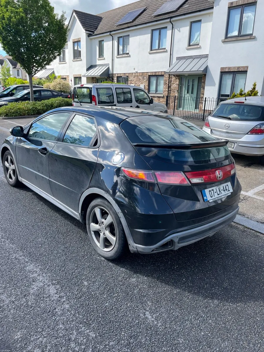 Car - Image 4
