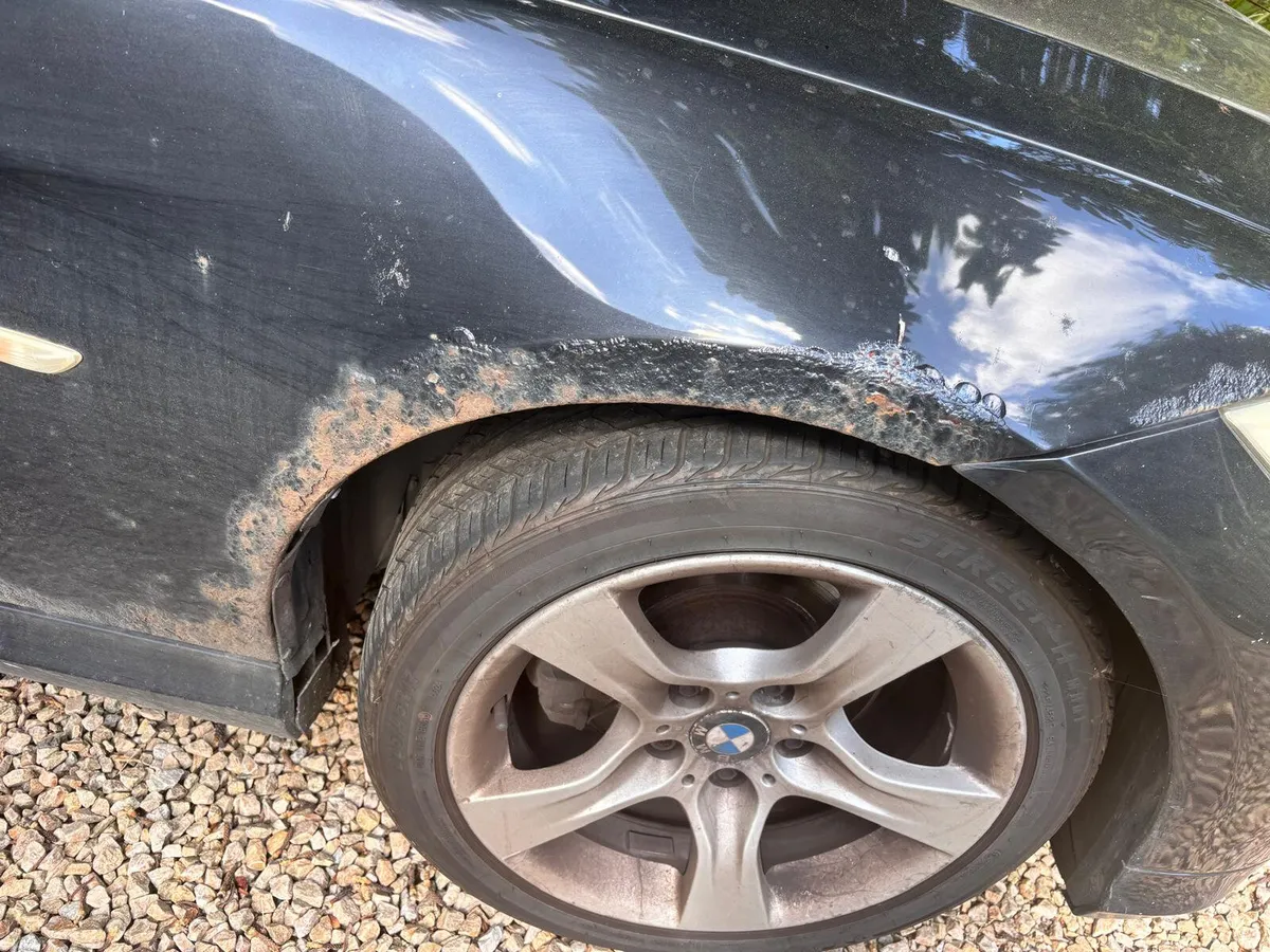 BMW 3-Series 2012 - Image 2