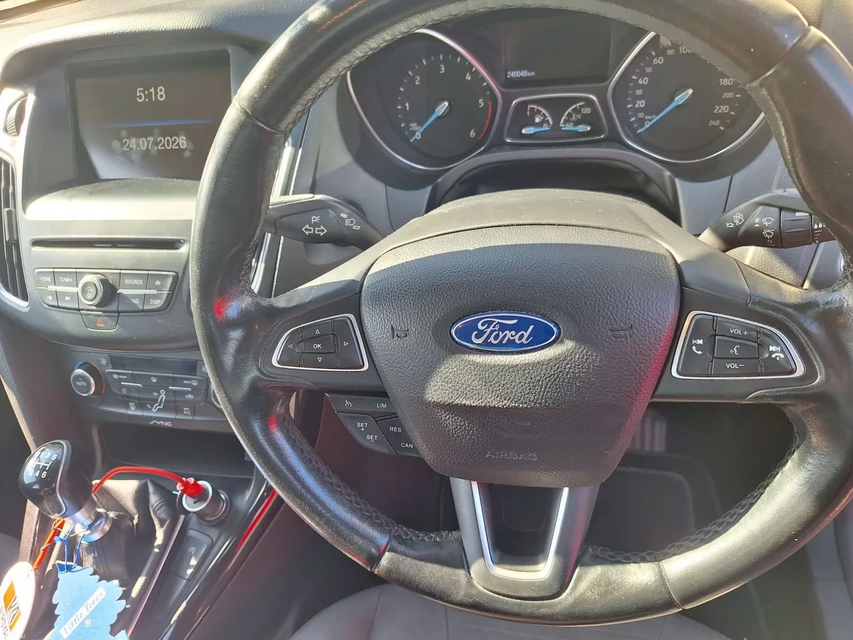 Ford Focus 2015 - Image 4