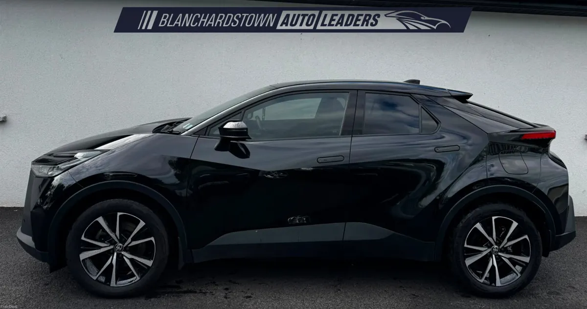 TOYOTA C-HR 2.0 PHEV SPORT 223 BHP - Image 2