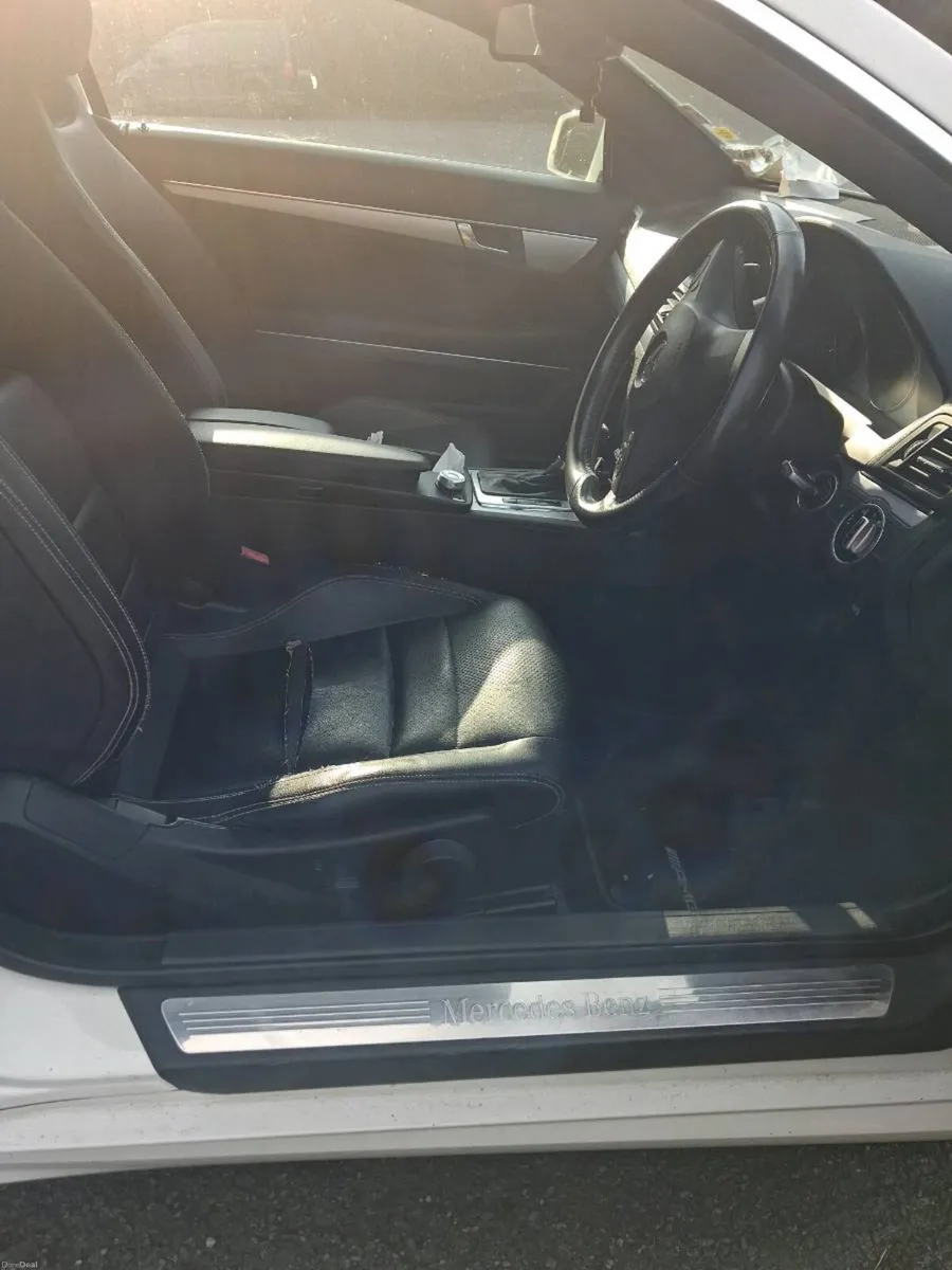 Mercedes Benz E250CDI Be Sport, 2 door Auto - Image 4
