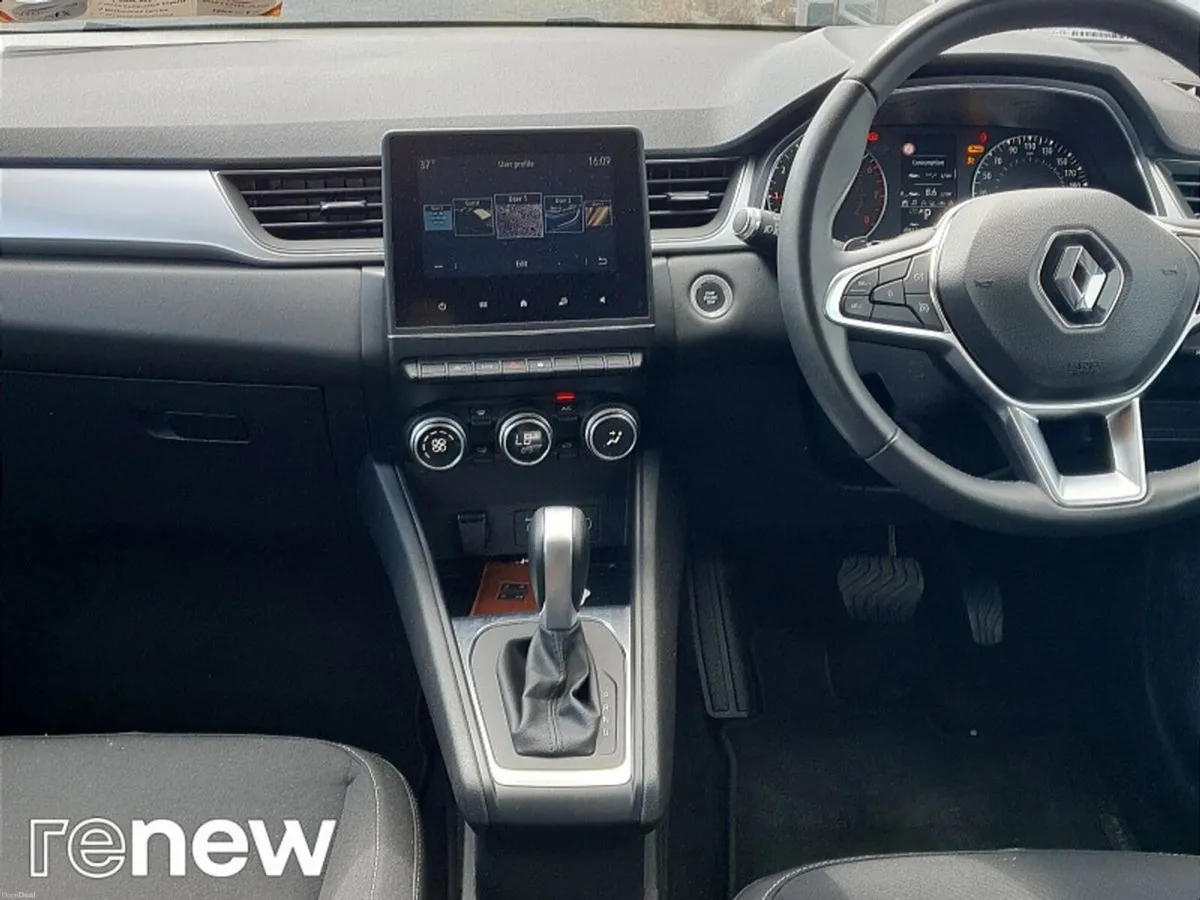 Renault Captur Tce 130 EDC Iconic - Image 2