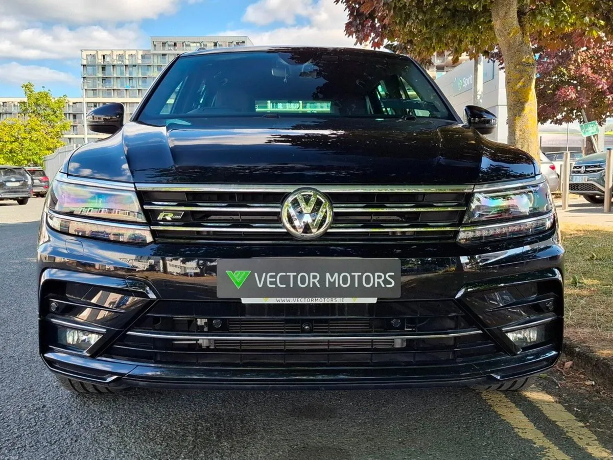 Volkswagen Tiguan R-LINE TDI 4 MOTION NEW NCT 12 M - Image 4