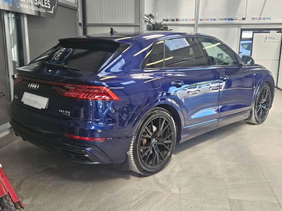 19 AUDI Q8 3.0TDI 286HP Q TIP S LINE - Image 4