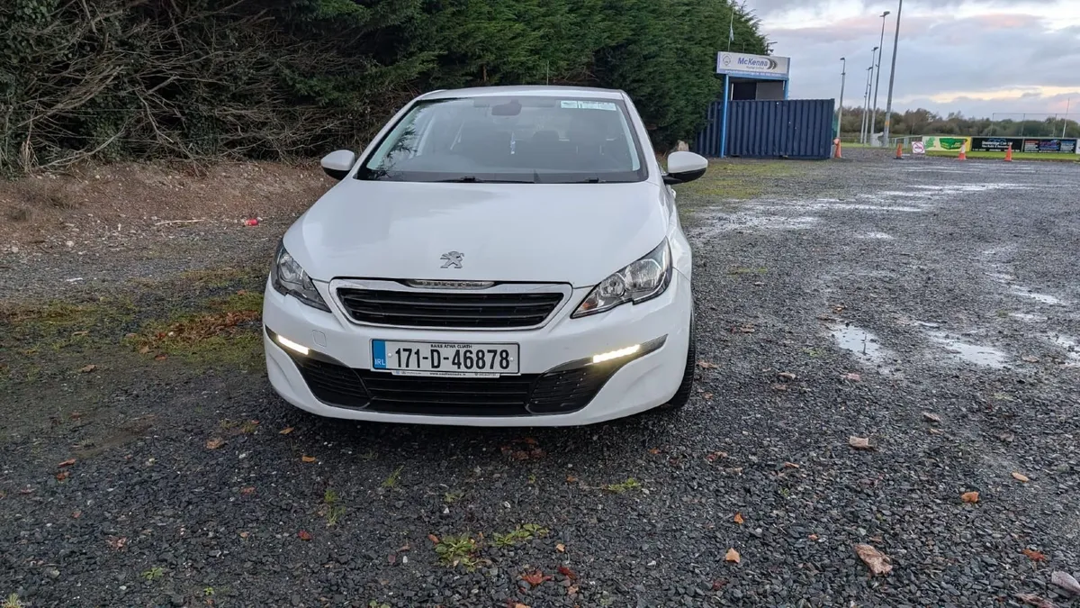 17 Peugeot 308 NCT 03/27 - Image 3