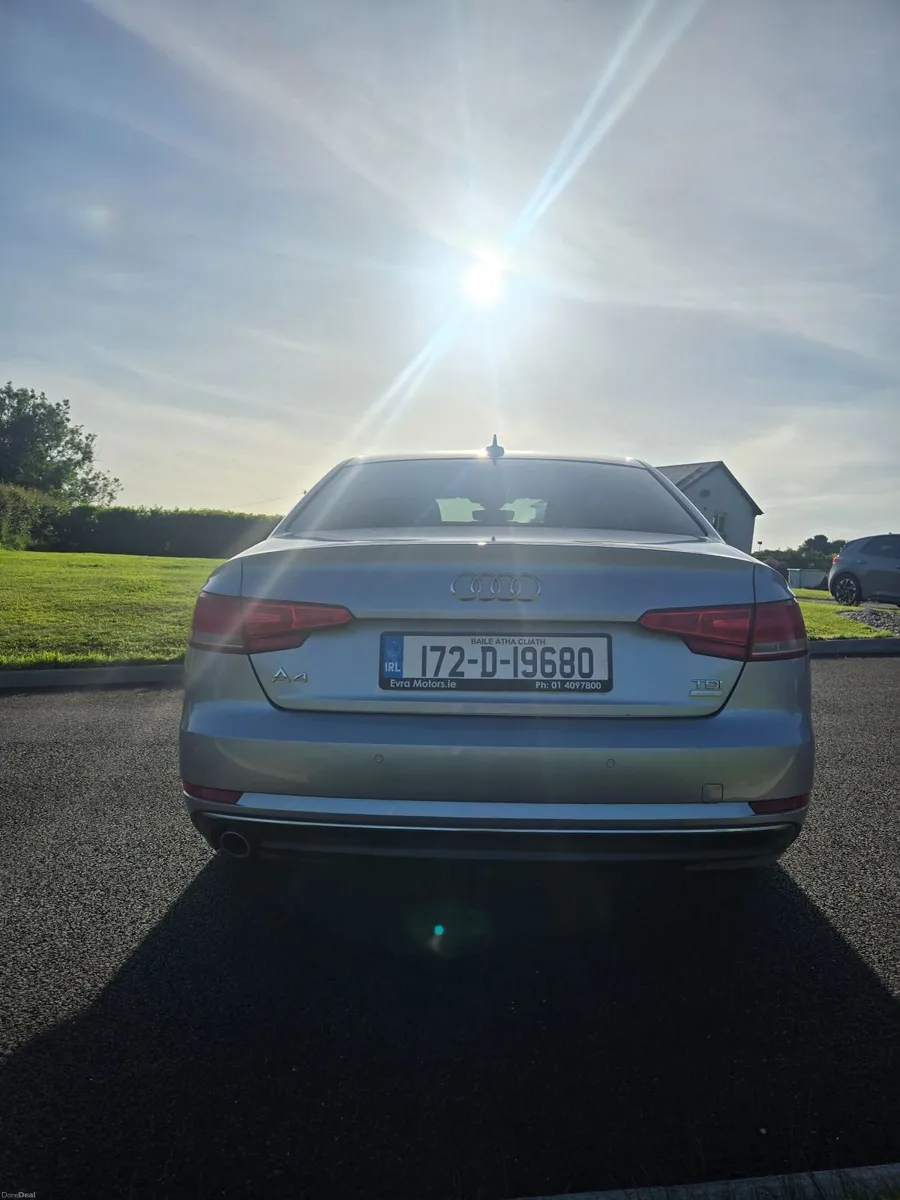 Audi A4 2017 - Image 2