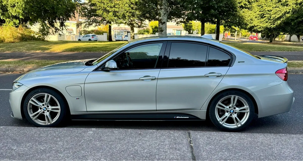Bmw 330e M Sport - Image 4