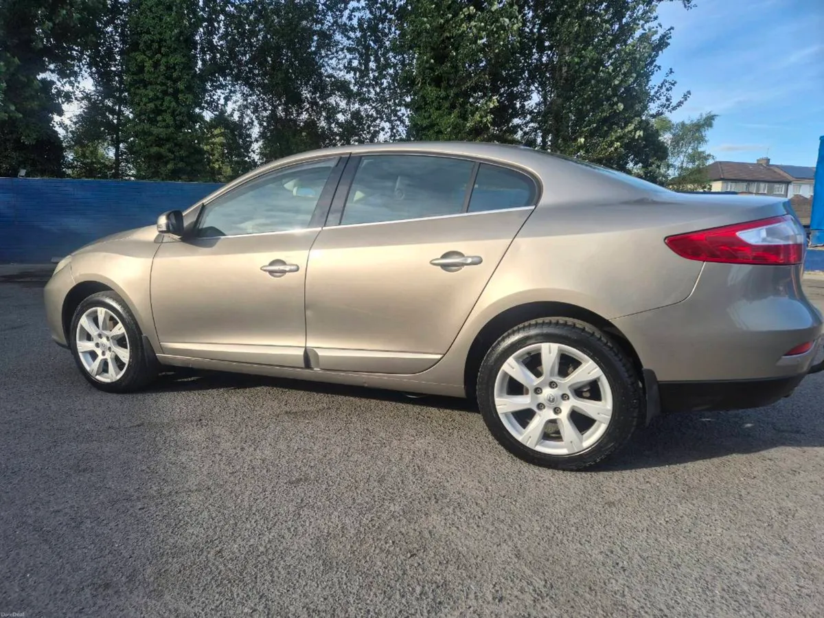 2012 Renault Fluence - Image 2