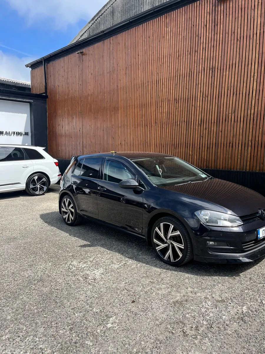 VW GOLF BLACK 1.6 TDI - Image 4