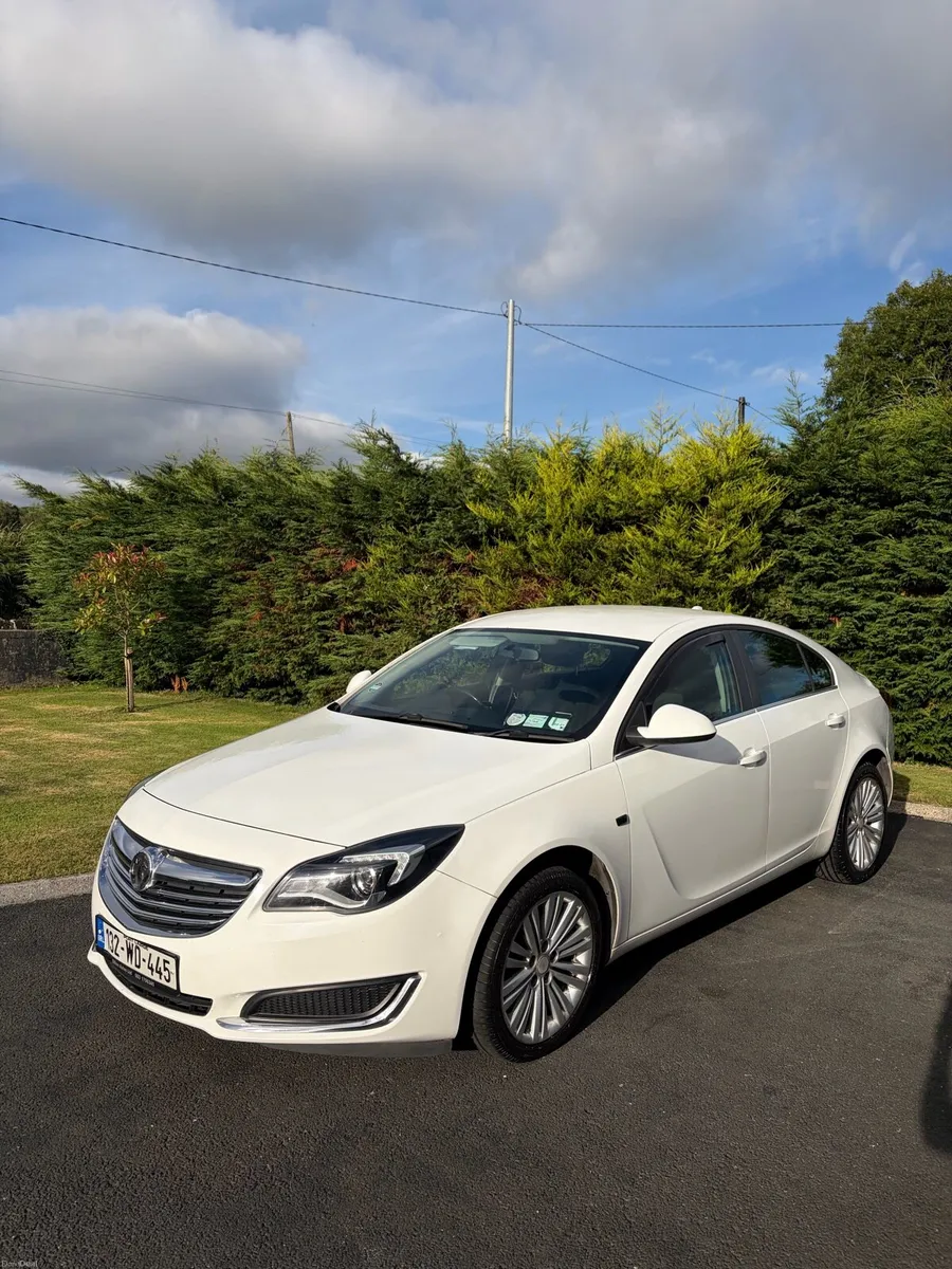 132 Vauxhall Insignia 2.0 Diesel - Spotless - Image 1