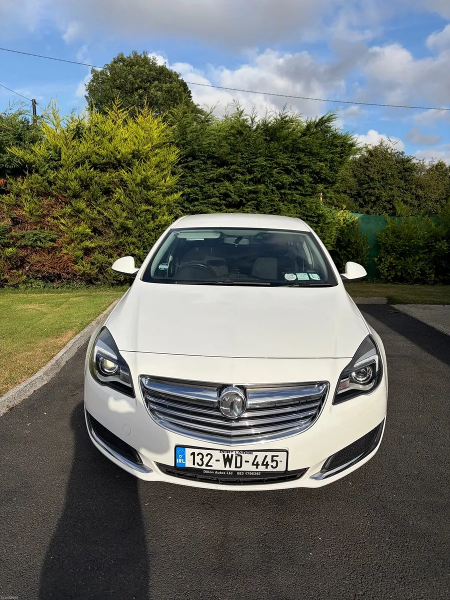 132 Vauxhall Insignia 2.0 Diesel - Spotless - Image 3