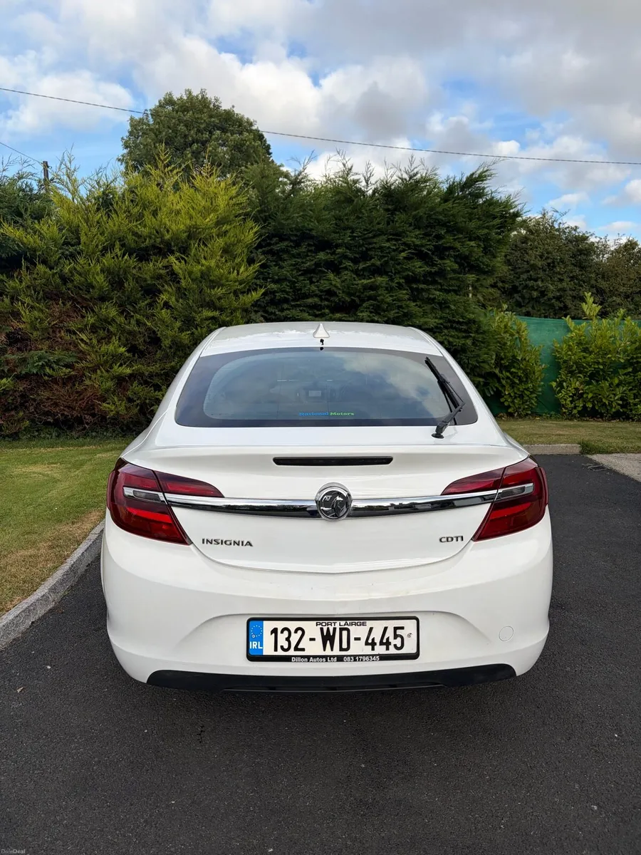 132 Vauxhall Insignia 2.0 Diesel - Spotless - Image 6