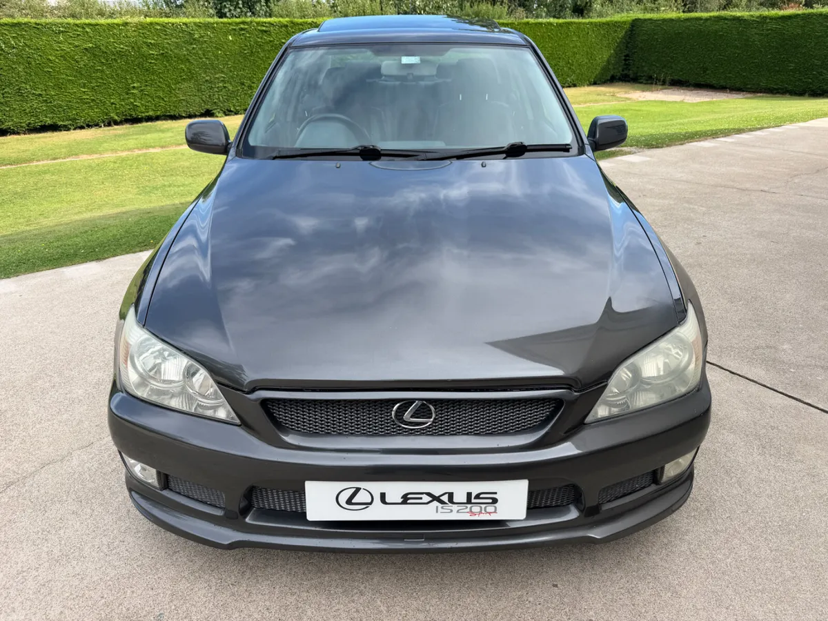 2003 LEXUS IS200 TTE SE AUTO | BLACK LTH - Image 4