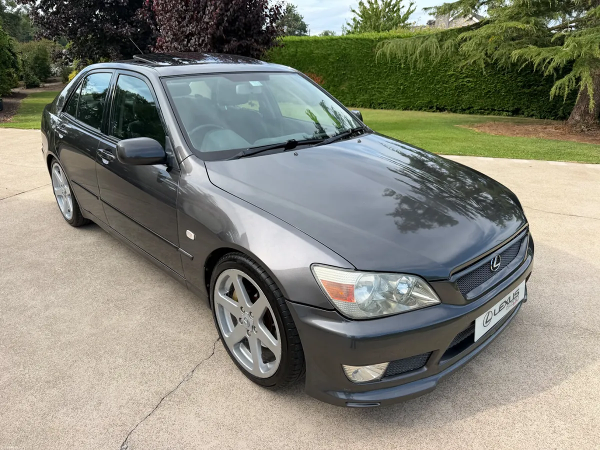 2003 LEXUS IS200 TTE SE AUTO | BLACK LTH - Image 3