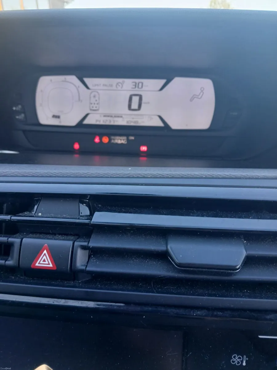 Citroen C4 2018 - Image 2