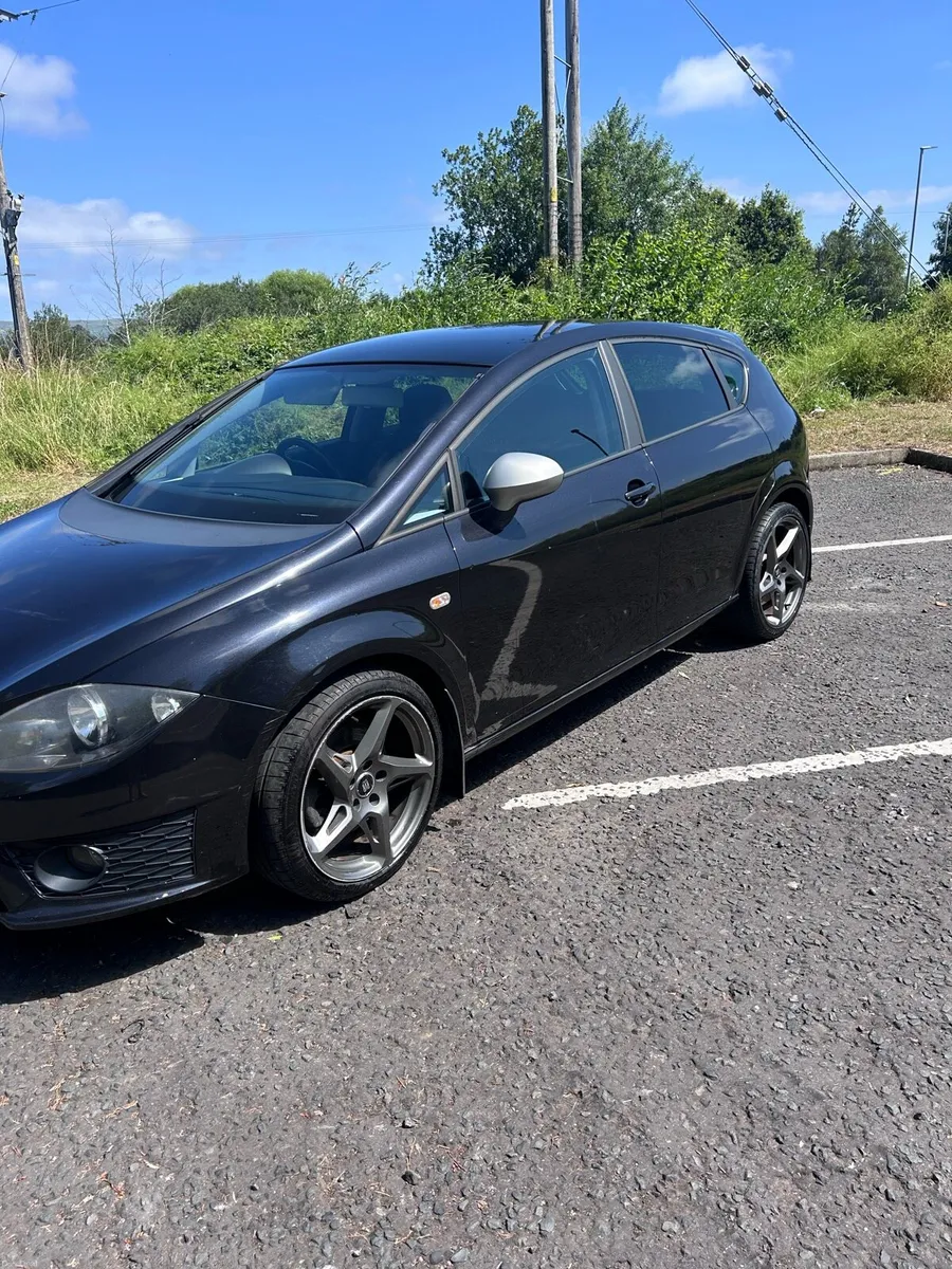 Seat Leon - Image 2