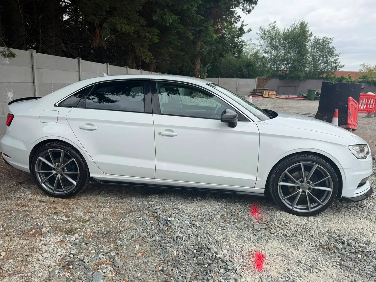 142 AUDI A3 1.4 TFSI SALOON - Image 5