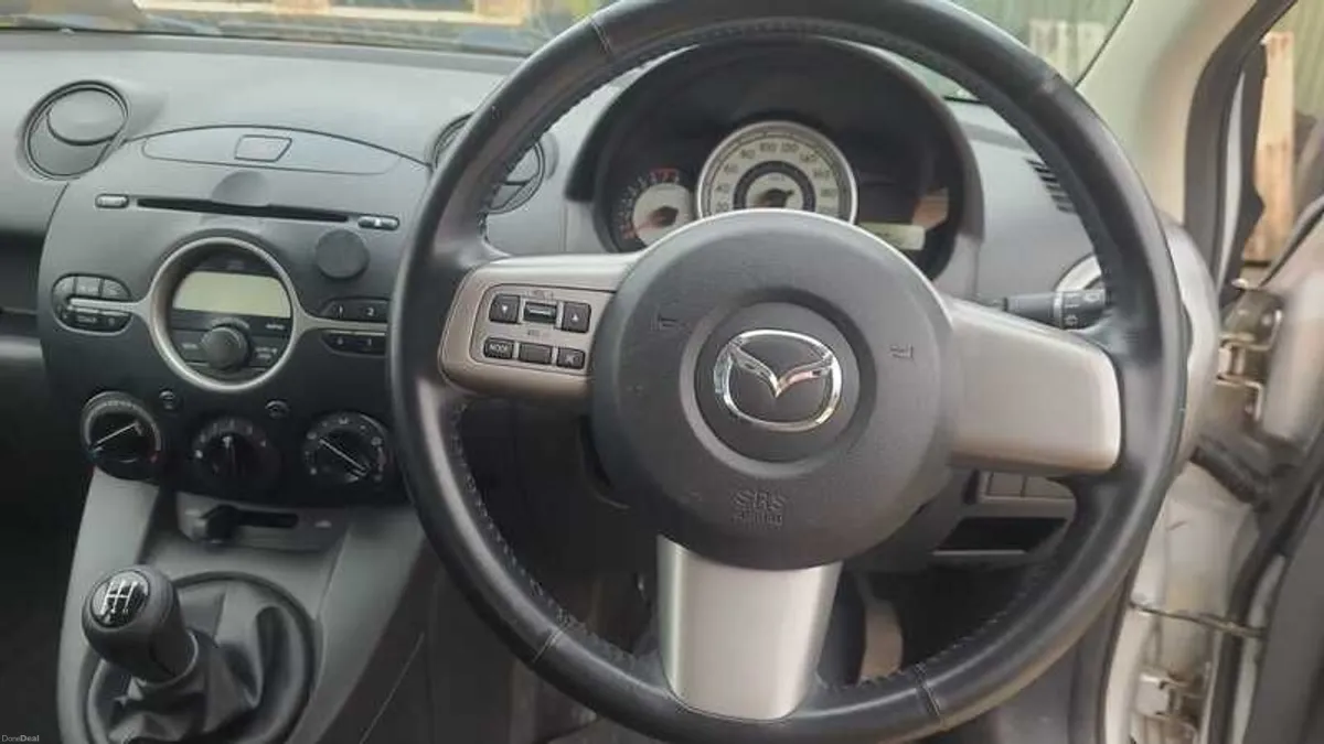 Mazda 2 2009 - Image 3