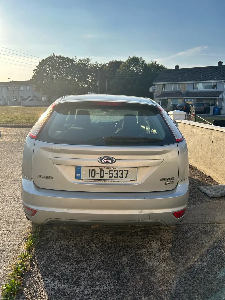 Ford Focus 2010 - Image 3