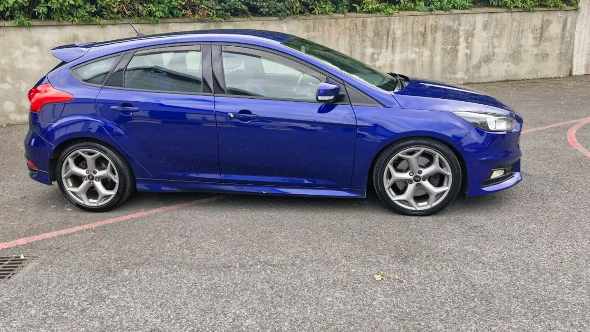 16 St spec focus - Image 5