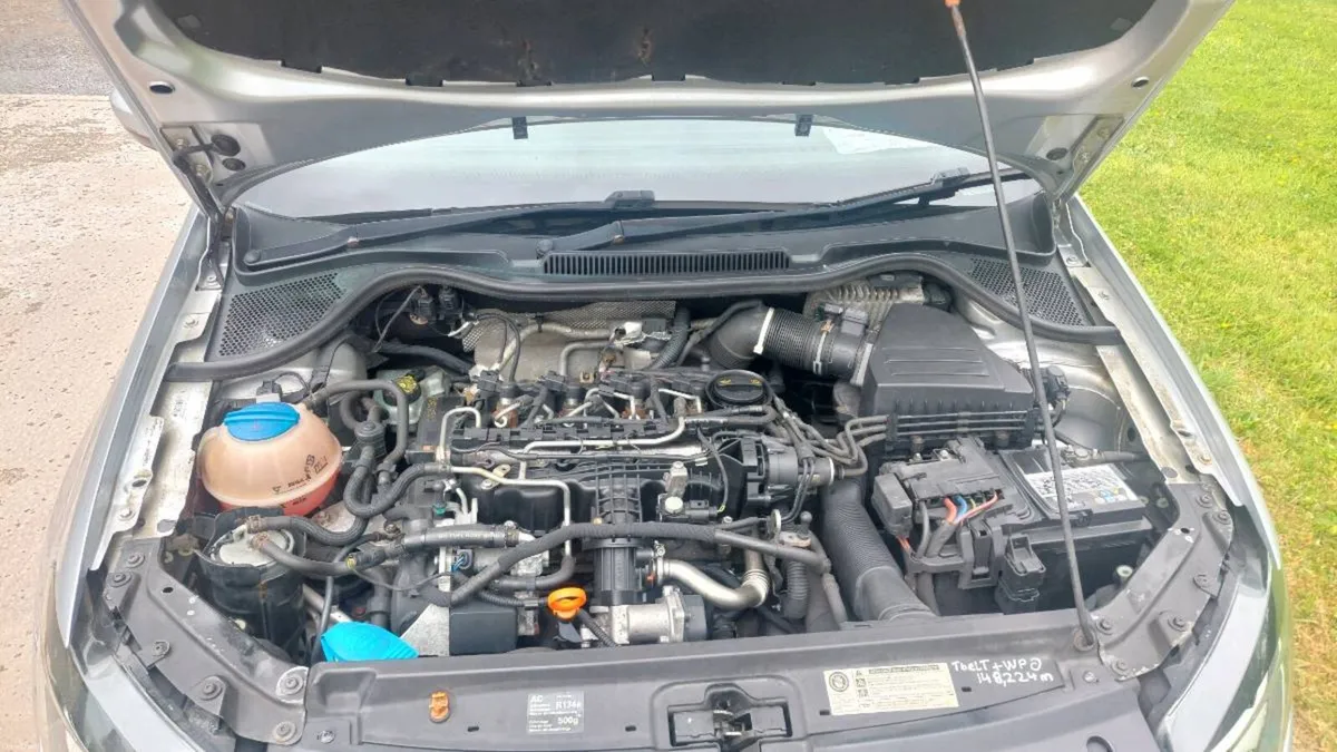 Volkswagen polo - Image 5