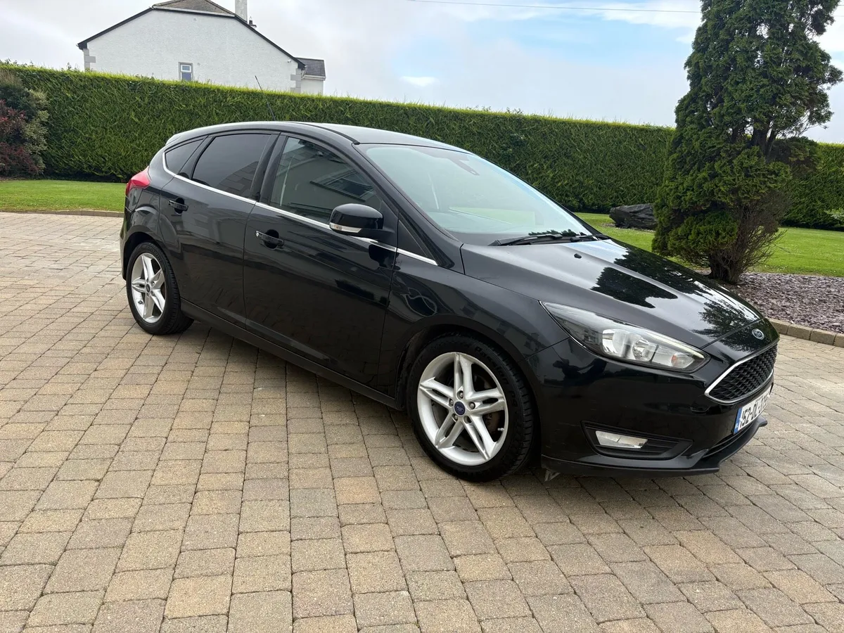 Ford Focus Zetec - Image 1
